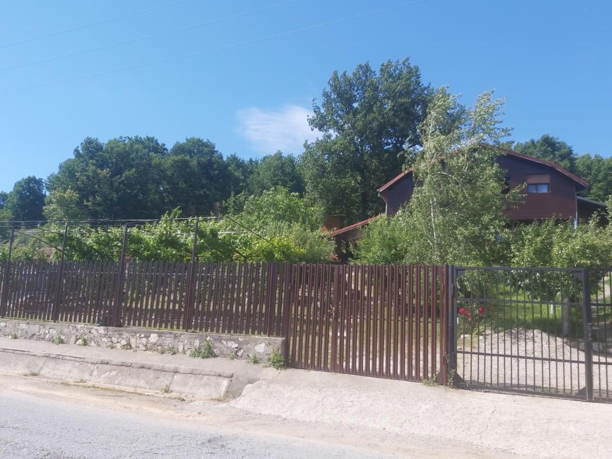 Casa Melania Villa Eselnita Exterior photo